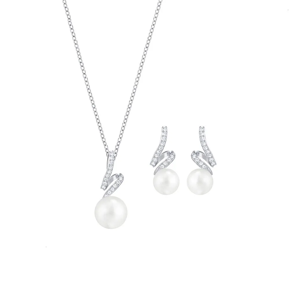 classic generous new spiral of silver broken crystal pearl necklace elegant women's fashions ladies present luxury jewelry