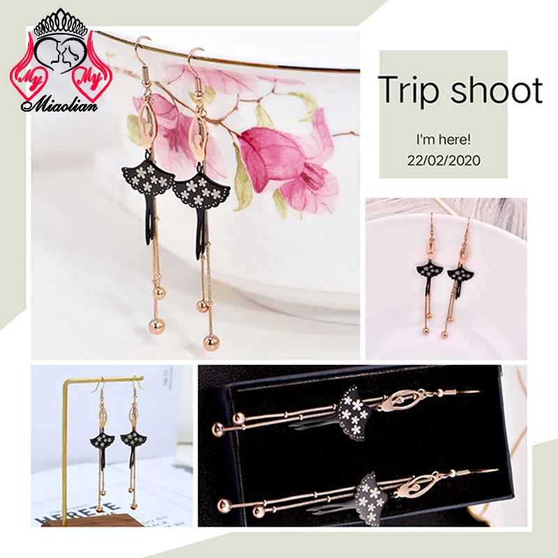 

Korea fashion eardrop 2020, geometric long fan-shaped symmetrical earlobe, drop black ring heart-shaped titanium jewelry