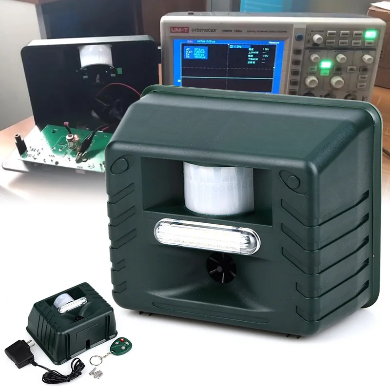 

Ultrasonic Outdoor Animal Pest Repellent with Motion Detector 4 Key Remote for Garden Lawn XH8Z