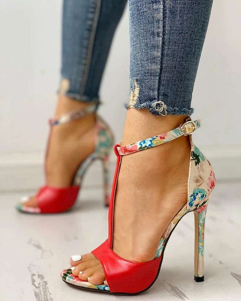 

Women T-strap Floral Print Buckle Sandals Summer Exquisite Ankle Strap High Heels Peep Toe Gladiator Shoes Women Party Pumps D25