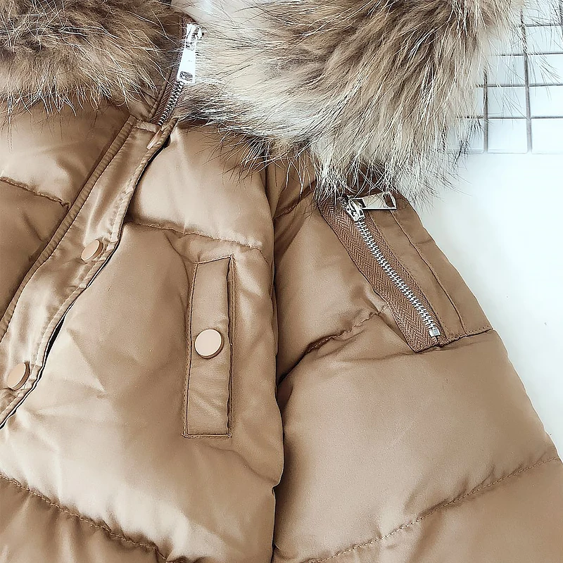 Новинка; зимнее пальто с меховым воротником для девочек и мальчиков; плотные детские куртки с капюшоном; manteau fille Hiver; зимняя куртка; 8WC045