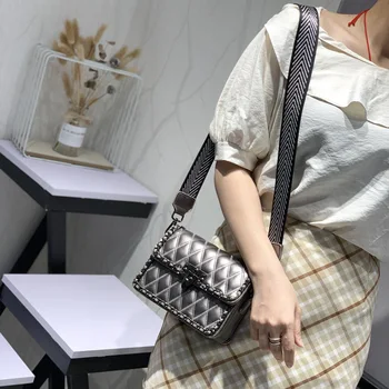 

2020 Women's Bag New Shoulder Bag Embroidered Small Square Bag Messenger Bag Handmade Bag