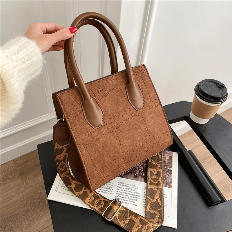

Cute Crossbody Bags For Women 2021Crocodile Pattern Matte Casual Vintage Messenger Shoulder Bag Female Travel Lipstick Totes