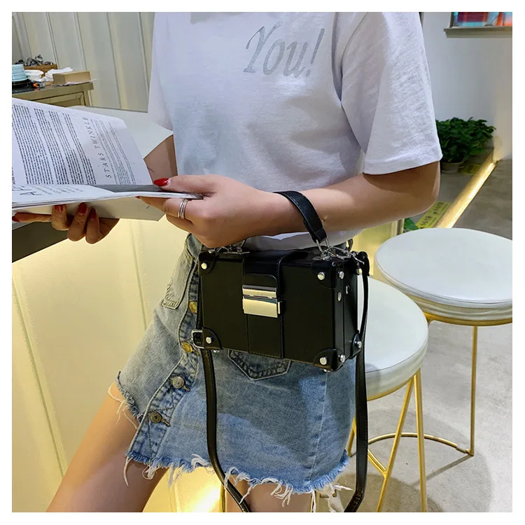 JIULIN Foreign gas woman new Korean version 100 shoulder slant handbag fashion Leisure lexury rivets leisure box bag