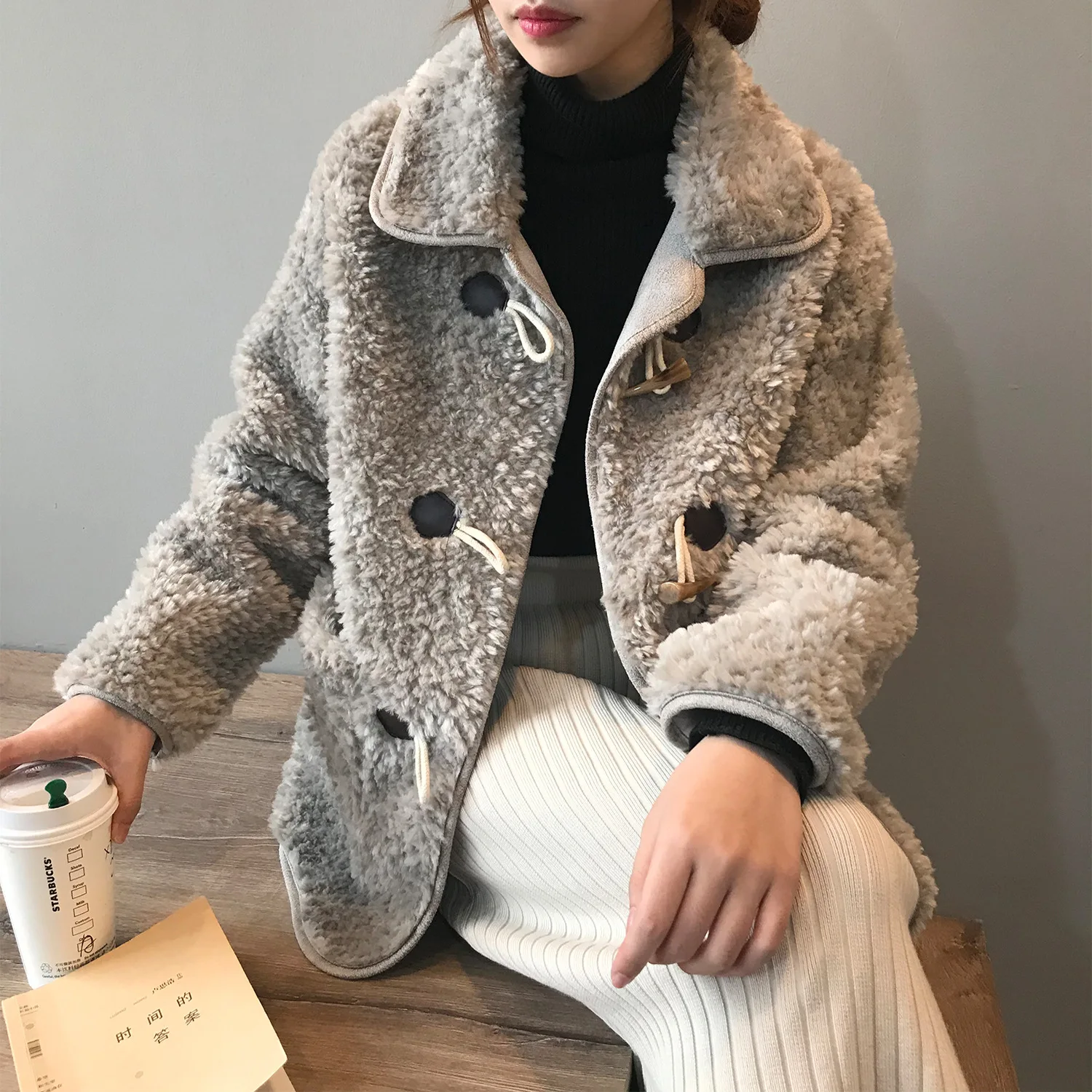 Cashmere like cow horn button coat women's Plush loose all-in-one fur short abrigos mujer invierno 2019 cashmere |