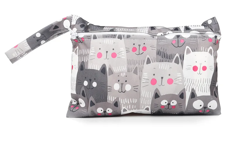 

Mini Wet Bag Reusable For Nursing Menstrual Pads Waterptoof PUL Snap Handle Wetbag Maternity Diaper Bag Stroller Bags 15*22.5cm