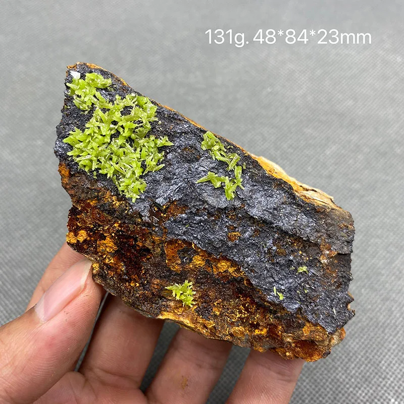 100% natural pyromorphite original stone mineral specimen cured crystal gem collection.