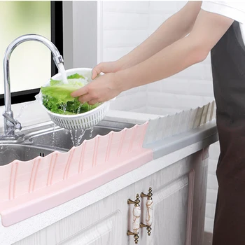 

Strong Suction Type Sink Baffle Splash-proof Water Insulated Specialty Tools Sucker-type Water Retaining Board Kitchen Gadgets