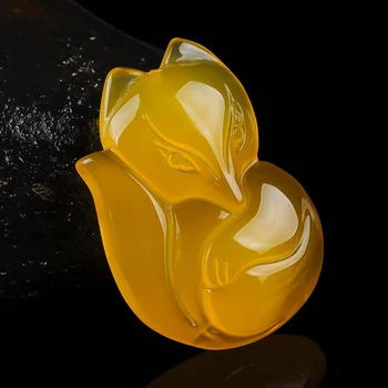 

Natural Chalcedony Fox Pendant Necklace Hand-carved Agate Lucky Amulet Jade for Men and Women Luck Gifts Free Rope