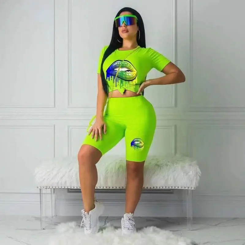 HAOYUAN Neon Green Lips две детали с принтом, комплект, спортивный костюм, топы и шорты, подходящий костюм, повседневный фестиваль, 2 предмета, наряды для женщин