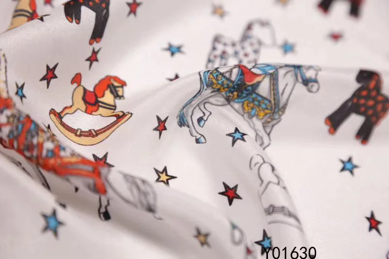 

Organic Silk Fabric Crepe De Chine Digital Printed Silk Horse Print Dress Fabric