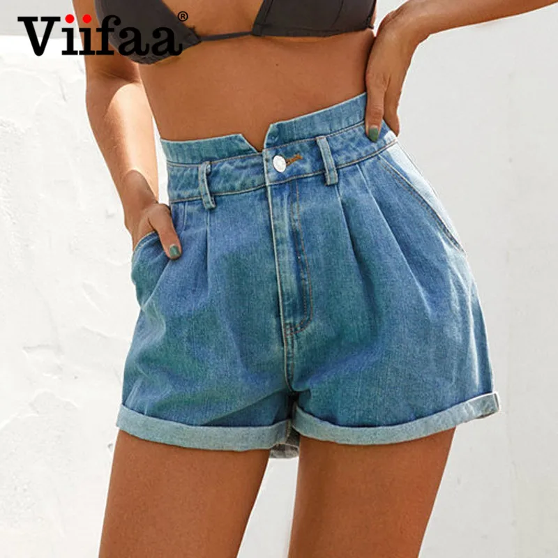 pleated jean shorts