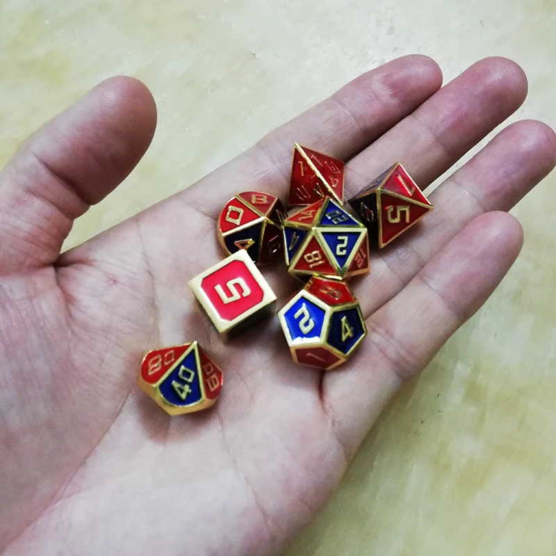 Игральные кости DND металлические РГП набор многогранных подземелий Дракон d20 10 6 8 12 настольные игры цинковый сплав смешивание Красный Синий цифровой узор в кости