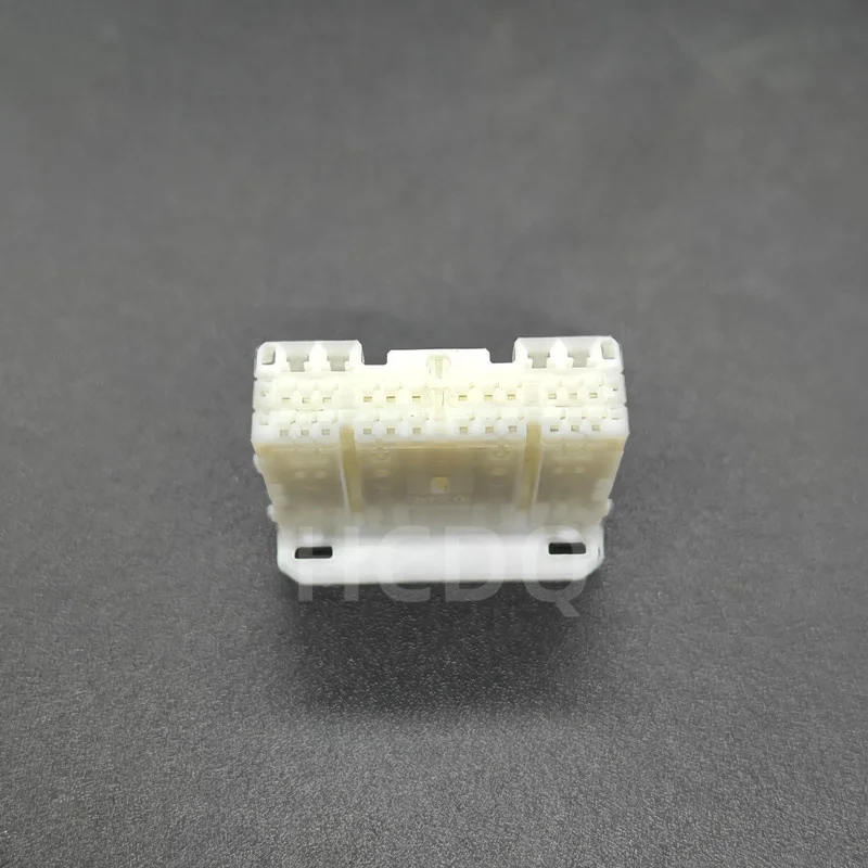 90980-12908 28PIN FeMale automobile connector shell and connector