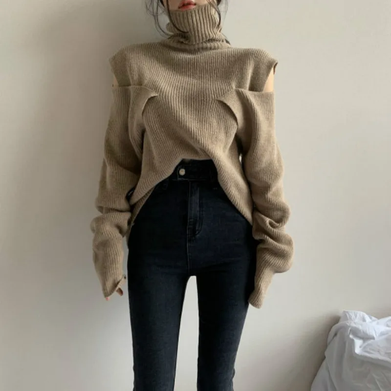 Autumn and winter 2019 small design button shoulder high neck sweater Autumn and winter 2019 small design button shoulder high neck sweater