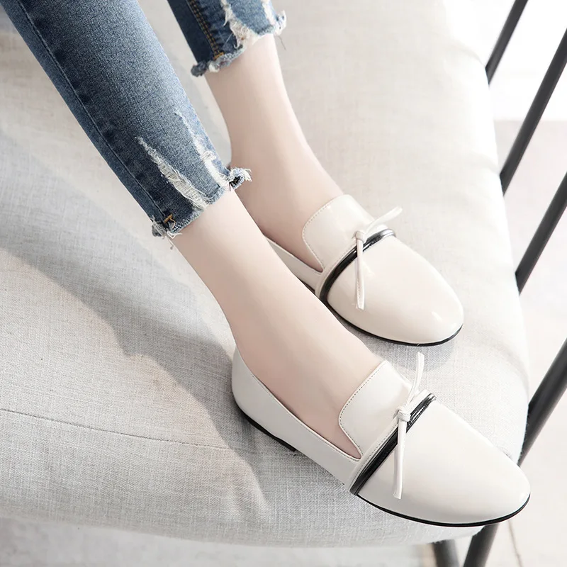

Spring 2018 New Style Korean-style White Shallow Mouth Single Shoes Women's Flat Heel Slip-on Lazy Casual College Style Small Le
