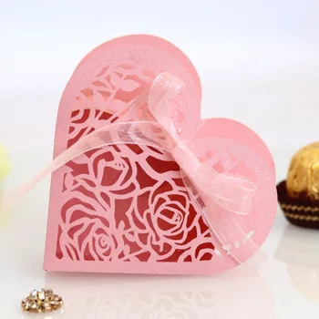 

50PCS Hollow Paper Heart Shape Candy Box Gift Holders With Ribbon Bow For Wedding Birthday Holiday Party Supplies Christmas Gift