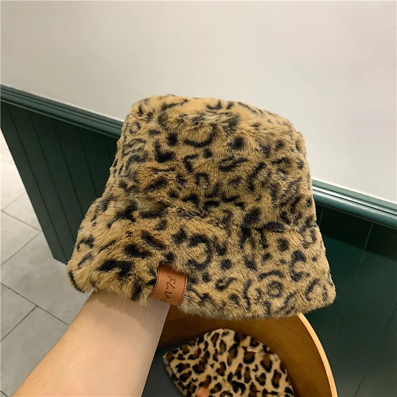 Европейская осенне-зимняя шапка-ведро из искусственного меха, женские Модные леопардовые толстые рыбацкие шапки, уличная теплая шапка, милая Harajuku 56-58 см