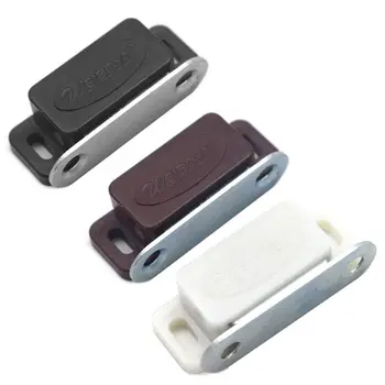 安い 10個ミニプラスチックキャビネット磁気キャッチロックラッチドアシャッターストッパークローサーダンパーバッファのキッチン家具食器棚クローゼット