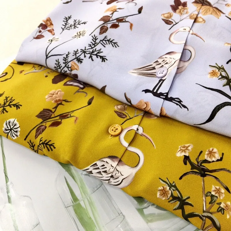 

2020 Early Spring Silk Women's Blouse Animal Daisy Print Long Sleeve Shirt Turn Down Collar Female Single-breasted Shirts Top
