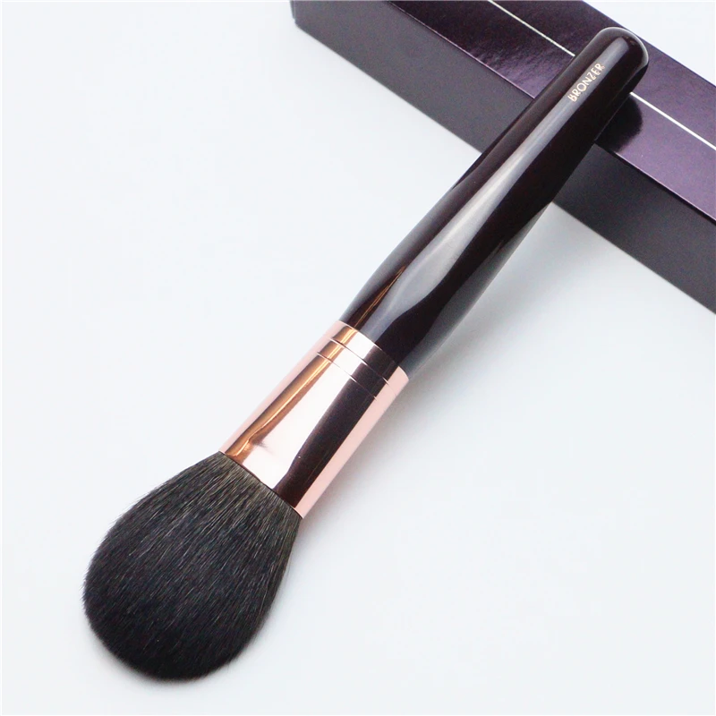 

Makeup Large Powder brush Bronzer Soft Loose powder setting powder brush Powder and blush High Quality Makeup brushes Brand 1PC