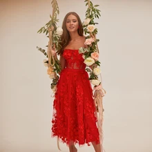 

Red Elegant Homecoming Dresses Strapless Sleeveless Lace Appliques Flowers A-line Tea Length Women Party Prom Graduation Gowns