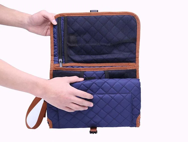 9000980540_456372804