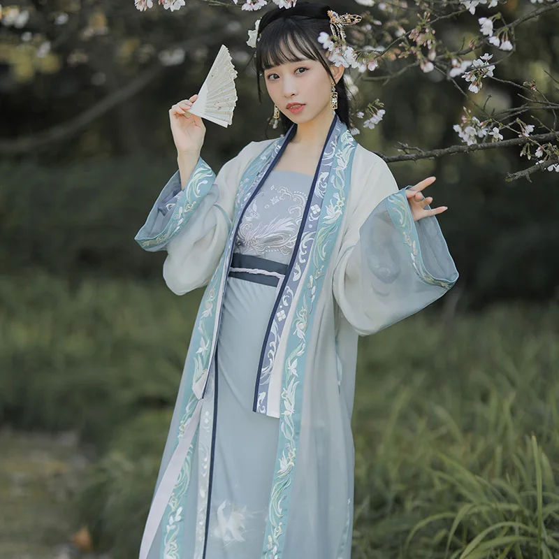 

thirteen little cardamom [fish dragon lantern] spring embroidery all around the pin suspender embroidery Hanfu women