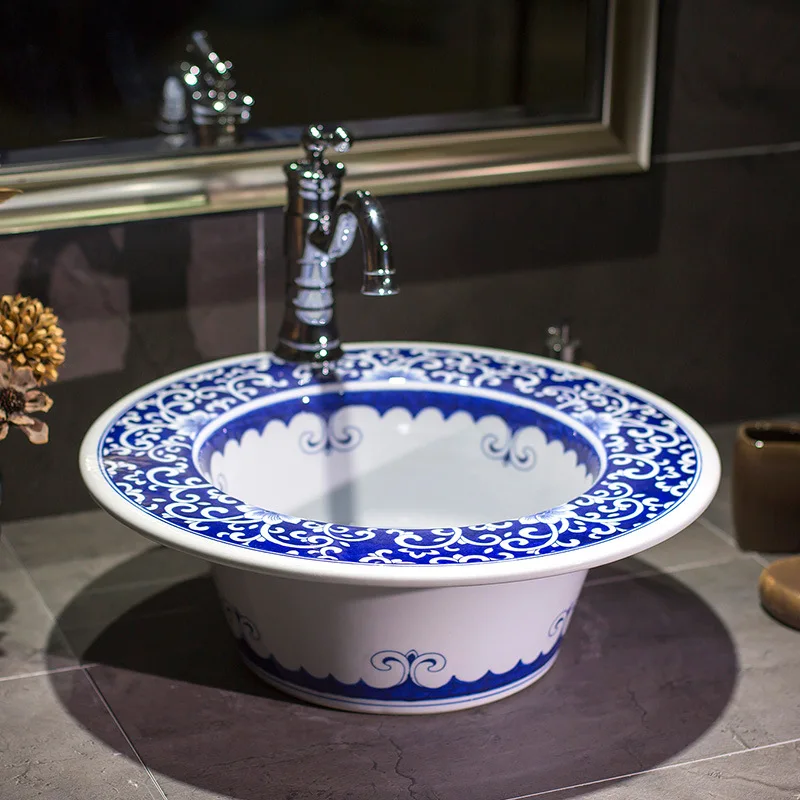 blue and white wash basin (3)