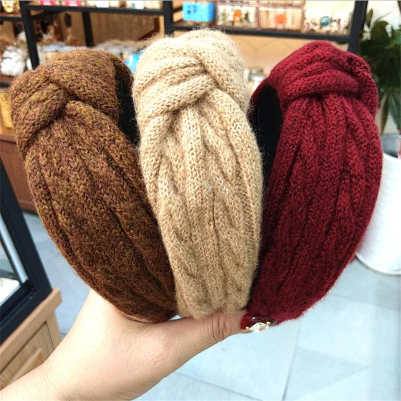 Autumn and winter Korean hair band knitted knotted headband retro high-end wool hair bundles simple wide-brimmed hair ornaments ruoshui patchwork hairband for woman knotted headband bezel hair accessories headwear hair hoop ornaments ladies turban