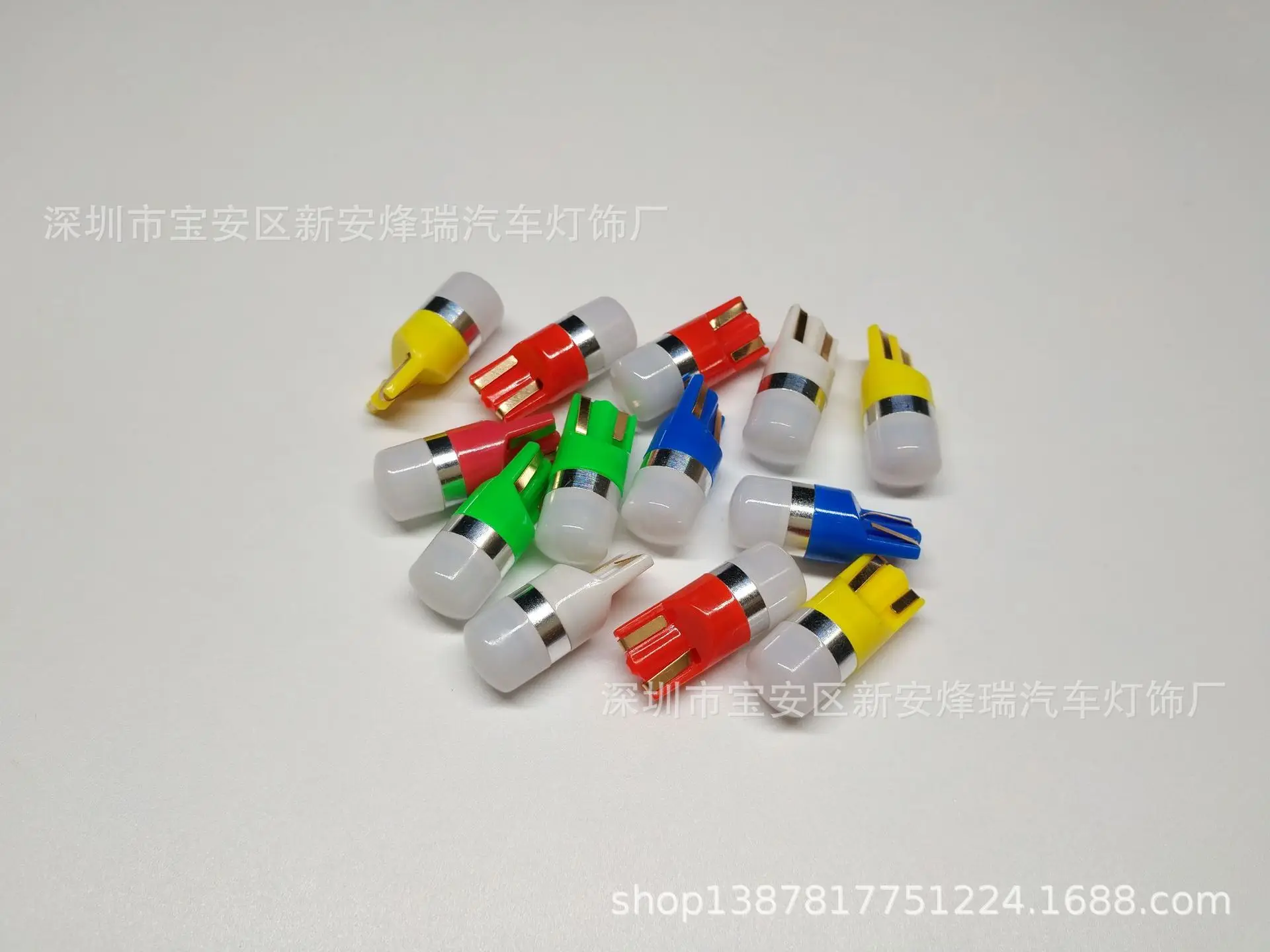 Стиль T10 объектив 5 Вт 3030 1SMD светодиодная подсветка декодирование T10 Ширина дверная лампа номерной знак свет