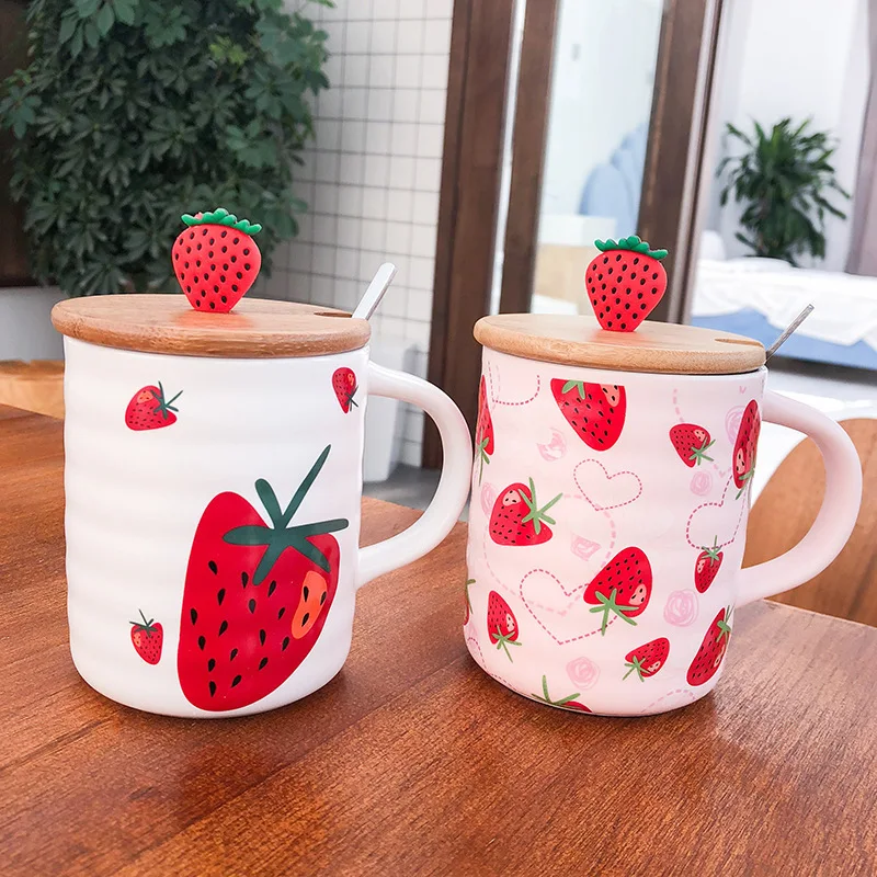 Personalized Strawberry Ceramic Mug with Lid Spoon Cute Couple Cup Creative Trend Coffee Household Water for Girl Kids | Дом и сад