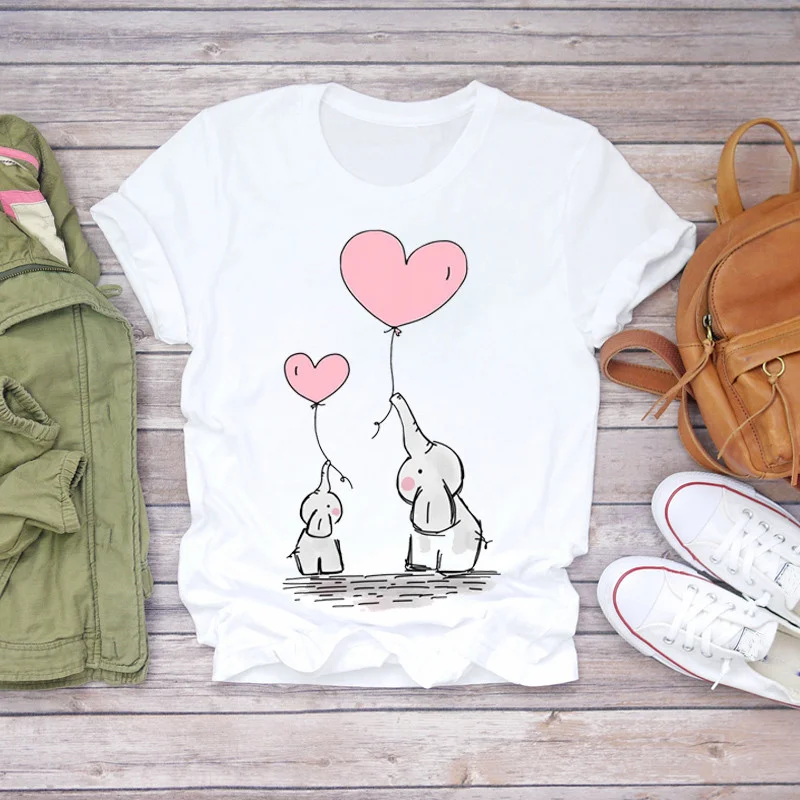 

Elephant Heart Print T-shirt Casual Woman T-shirt Top Short Sleeve T-shirt Aesthetic Appeal Graphic Harajuku Women's T-shirt