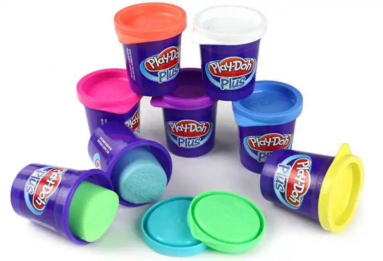 plastilina play doh plus