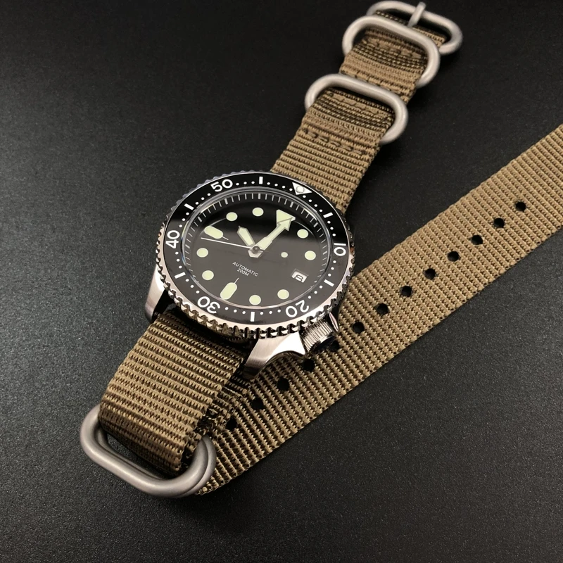 Мужские тунец SKX007 автоматические часы NH35 Mov не 200 м водостойкий сапфировое стекло нержавеющая сталь diver наручные часы для мужчин и женщин - Цвет: brown nylon strap
