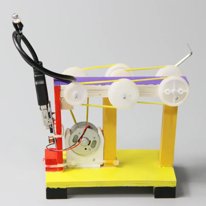 

Children China Science Publishing & Media Ltd.(cspm) Small Production Portable Power Generator Model Handmade DIY Assembled Scie