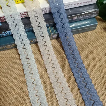 

S2544 width 2.5cm Bright Two Colors white black latest style of thick lace Trim for clothing decoration