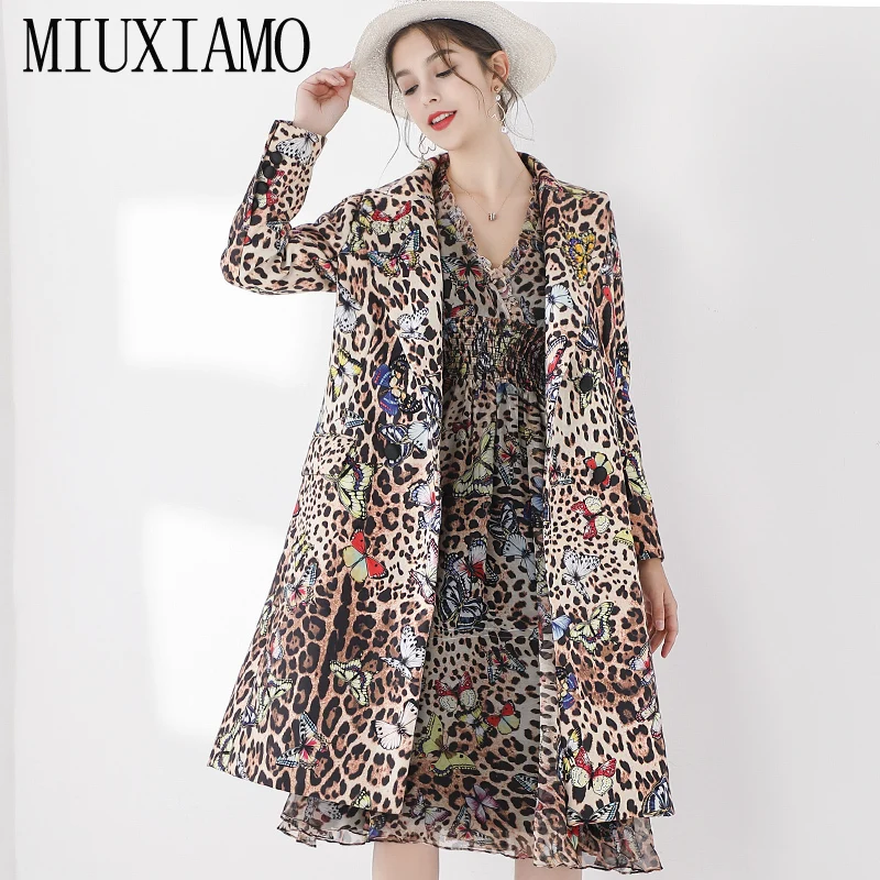 

MIUXIMAO Newest 2019 Runway Fall Winter Jacket Women Single Button Appliques Diamonds Butterfly Leopard Print Overcoat Vestidos