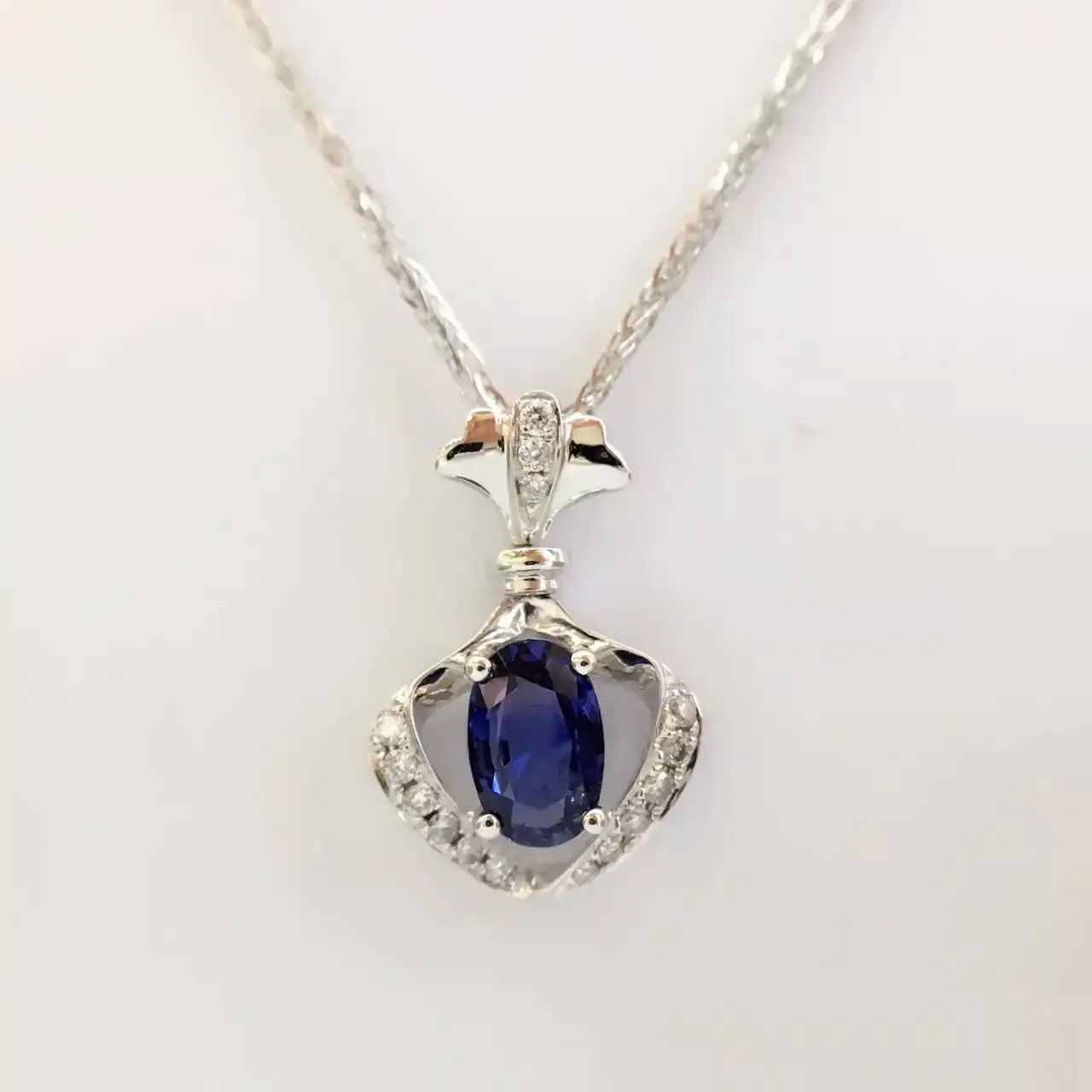 1.079ct+ 0.117ct 18K белое золото натуральный сапфир и кулон ожерелье с бриллиантами инкрустированные Завод Новое поступление ювелирные изделия