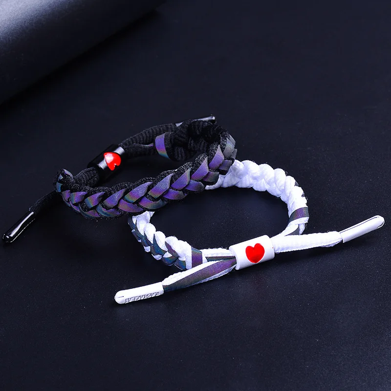 

Little Lion Bracelet Holographic Reflection Lace Weave Wristband Double-sided Heart Shape Fluorescent Couple Hand Strap