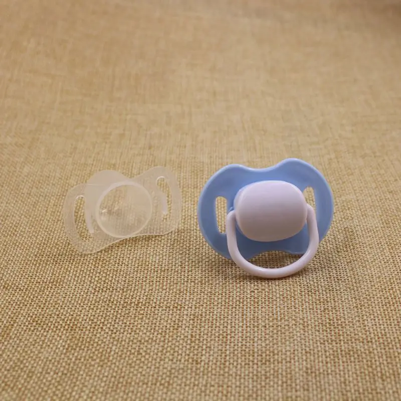 Newborn Baby Silicone Nipple Infant Pacifier With Dust Cover Kids Feeding Supplies 1 pcs(Random Color
