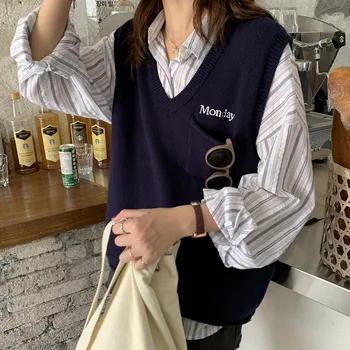 

Large V-neck roll edge letter embroidery knitted vest horse armor women 2019 autumn Korean version of the sweater woman