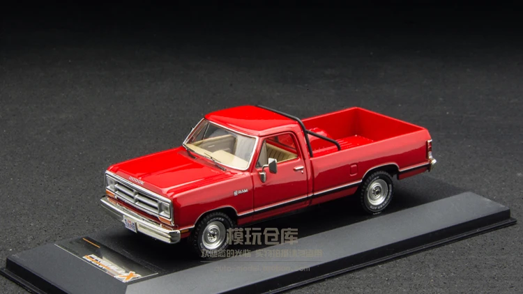 Модель автомобиля из 1/43 сплава, орнаменты для домашней коллекции, подарок на день рождения и Рождество для детей и взрослых