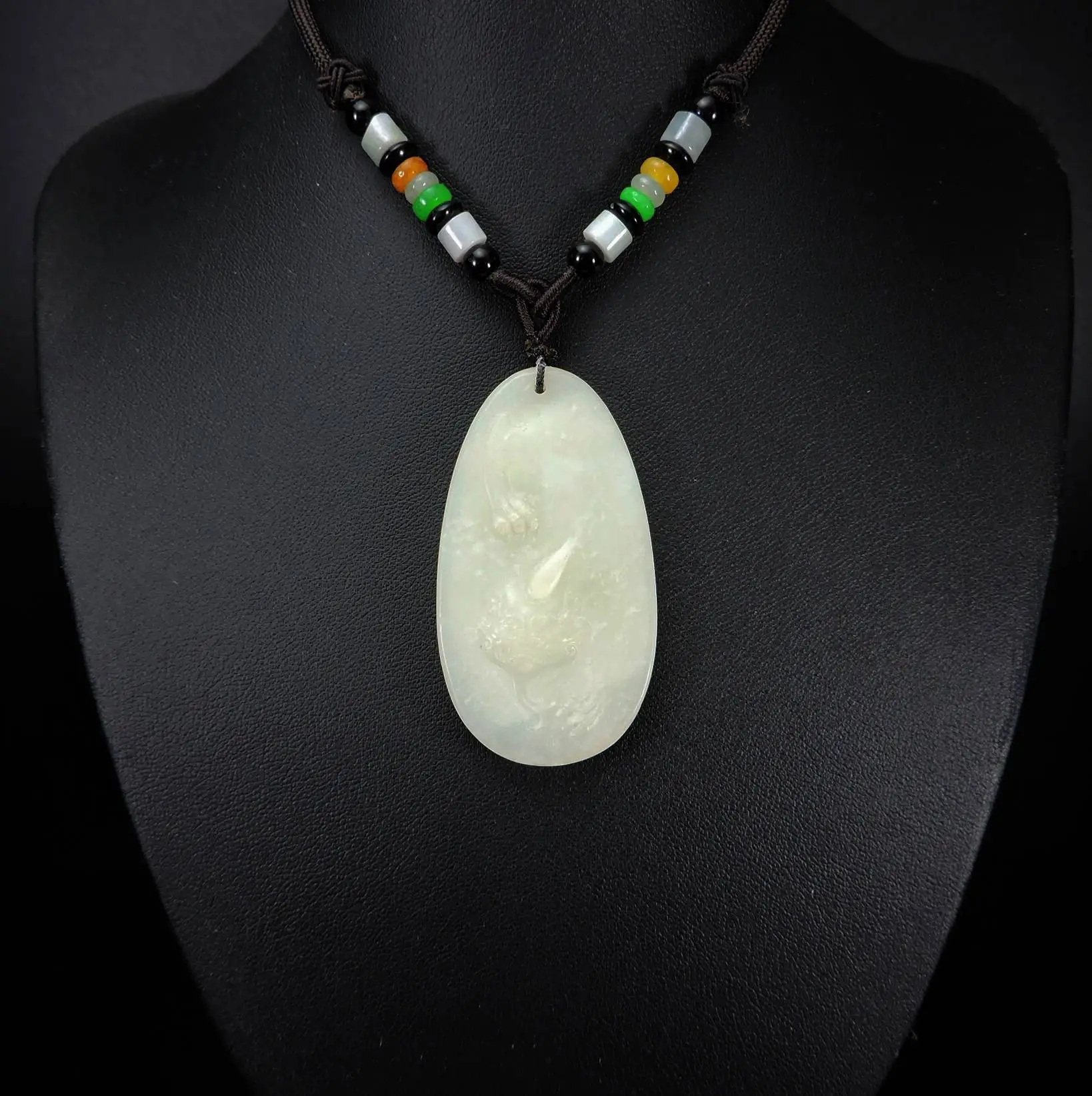 Jade Jewelry Certified Hetian Jade Pendant Hand-Carved Dragon Jadeite Necklace Pendant Gift No Treatment 103f