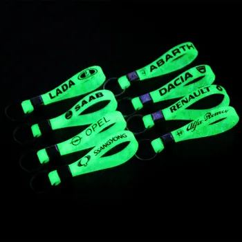 

Car Styling Luminous Silicone key ring Sticker For VW Mitsubishi opel benz saab audi toyota Hyundai Chevrolet Ssangyong Focus
