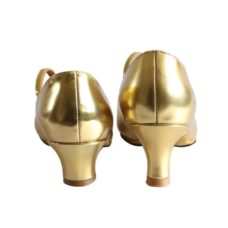 Rubber Sole Use In Outdoor Latin Ballroom Dance Shoes Gold Silver Practise Closed Toe Standard Dance Shoes For Girls and Women