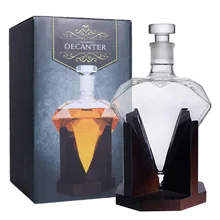 Diamond Shaped Whiskey Decanter with Wooden Base & Gift Box 850ml