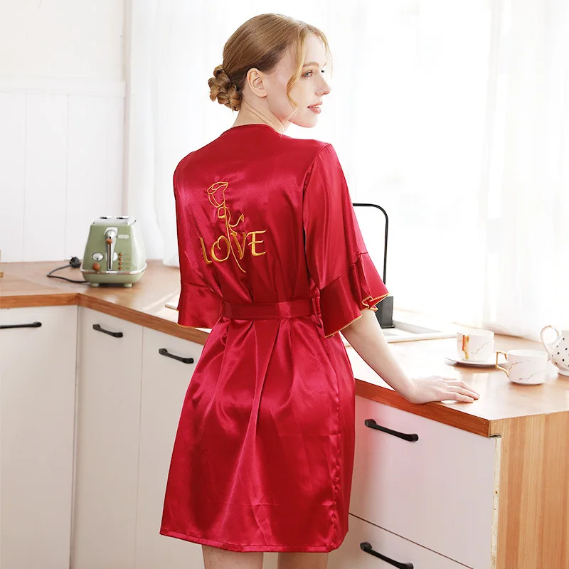 

Women's Robes Women's Spring And Summer New Products Model Silk WOMEN'S Pajamas Bride Morning Gowns Wedding Party Letter Embroid