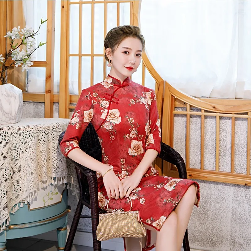 

Chinese style Cheongsam bridesmaid dress modified Cheongsam in the long slim retro printed Cheongsam dress qipao modern