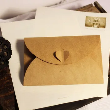

50Pcs Kraft Paper Handmade Heart Invitation Greeting Card Vintage Handmade Dry Flower Wedding Party Invitation Envelopes